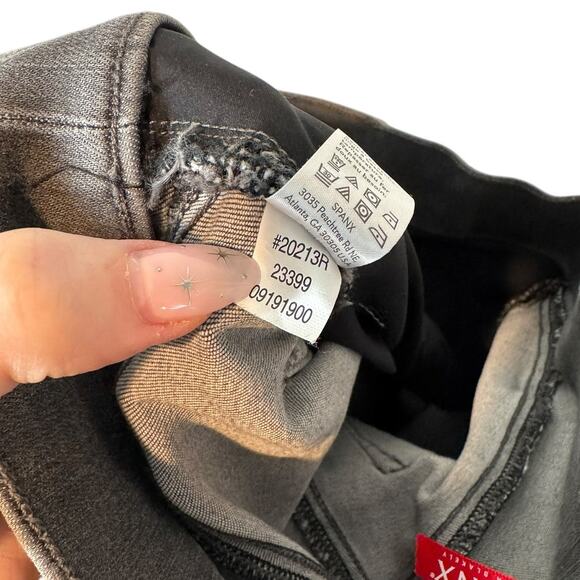 Spanx Gray Distressed Pull On Skinny Jean Jegging Raw Hem High Rise Medium - Picture 10 of 11